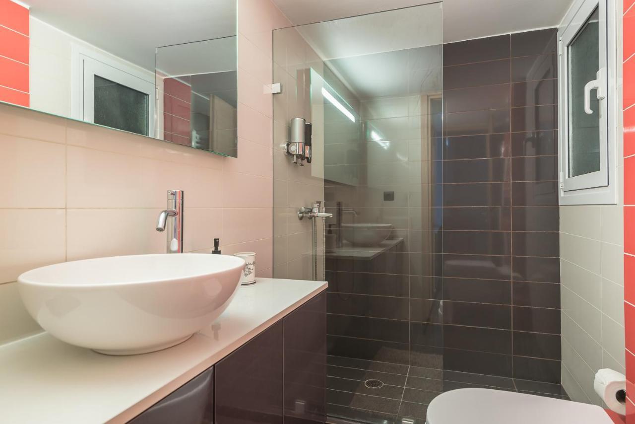 Confy Living Apartment Metaxourghio Metro Station Атина Екстериор снимка