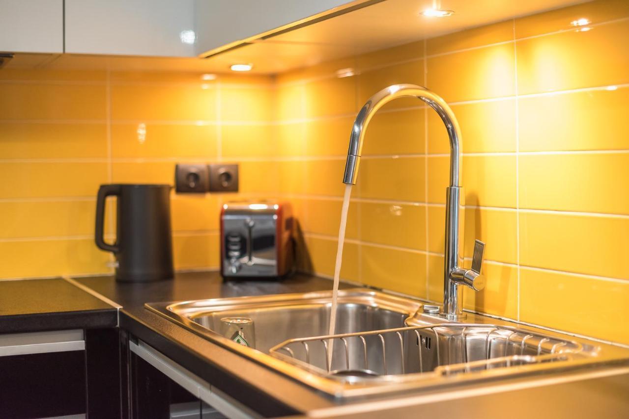 Confy Living Apartment Metaxourghio Metro Station Атина Екстериор снимка